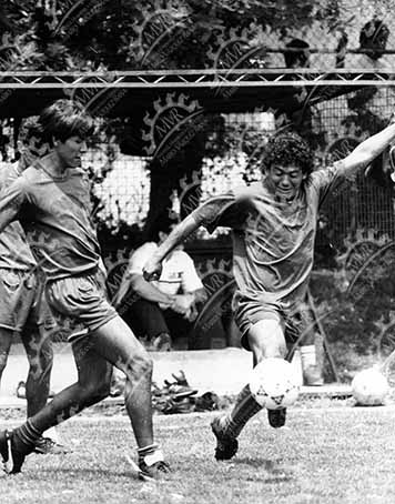 2 de mayo de 1991 - Diego Maradona y Claudio Suárez